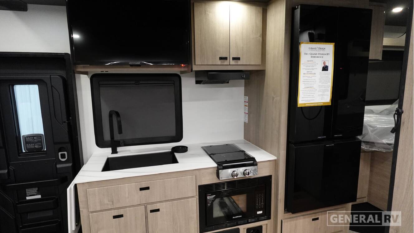 A photo of this 2026 Grand Design Lineage Series M 25TK