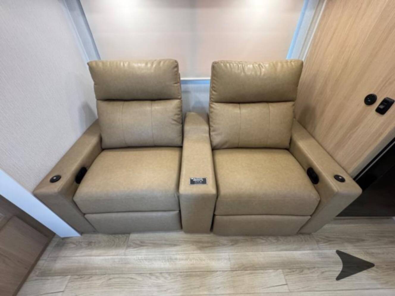 A photo of this 2026 Winnebago Thrive 25RLS