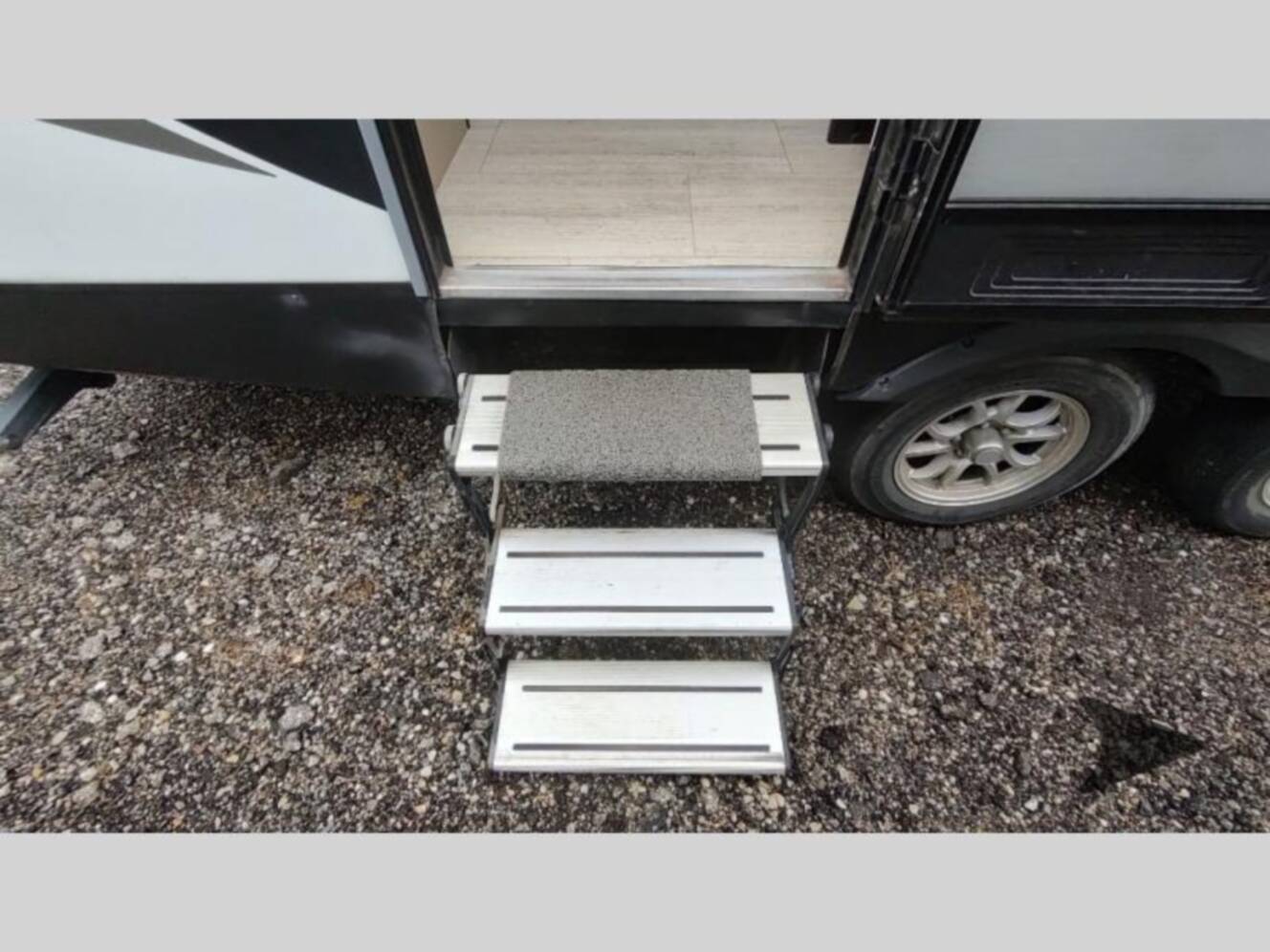 A photo of this 2018 Grand Design Imagine 2150RB