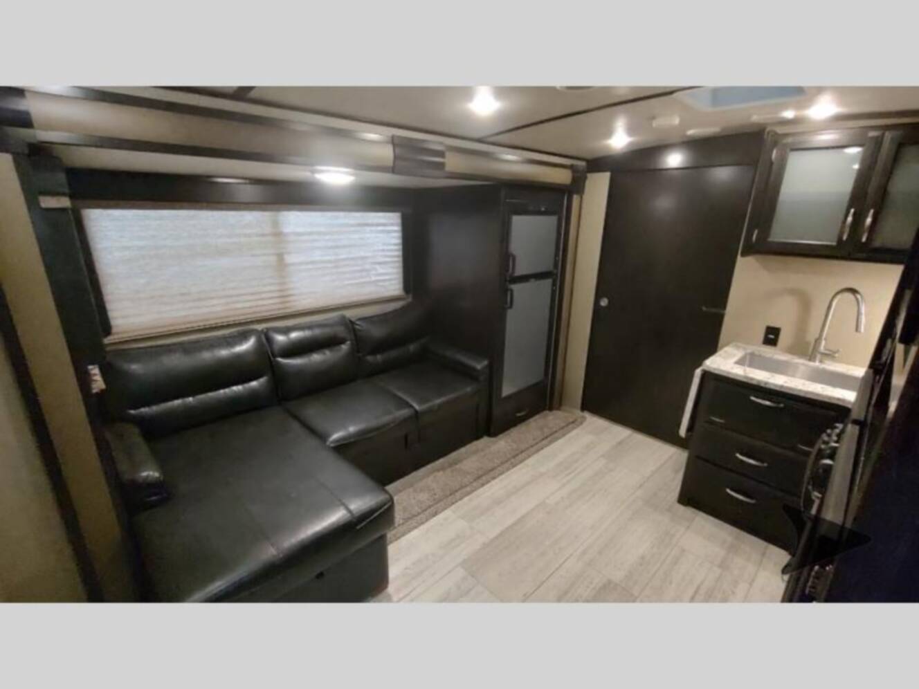 A photo of this 2018 Grand Design Imagine 2150RB