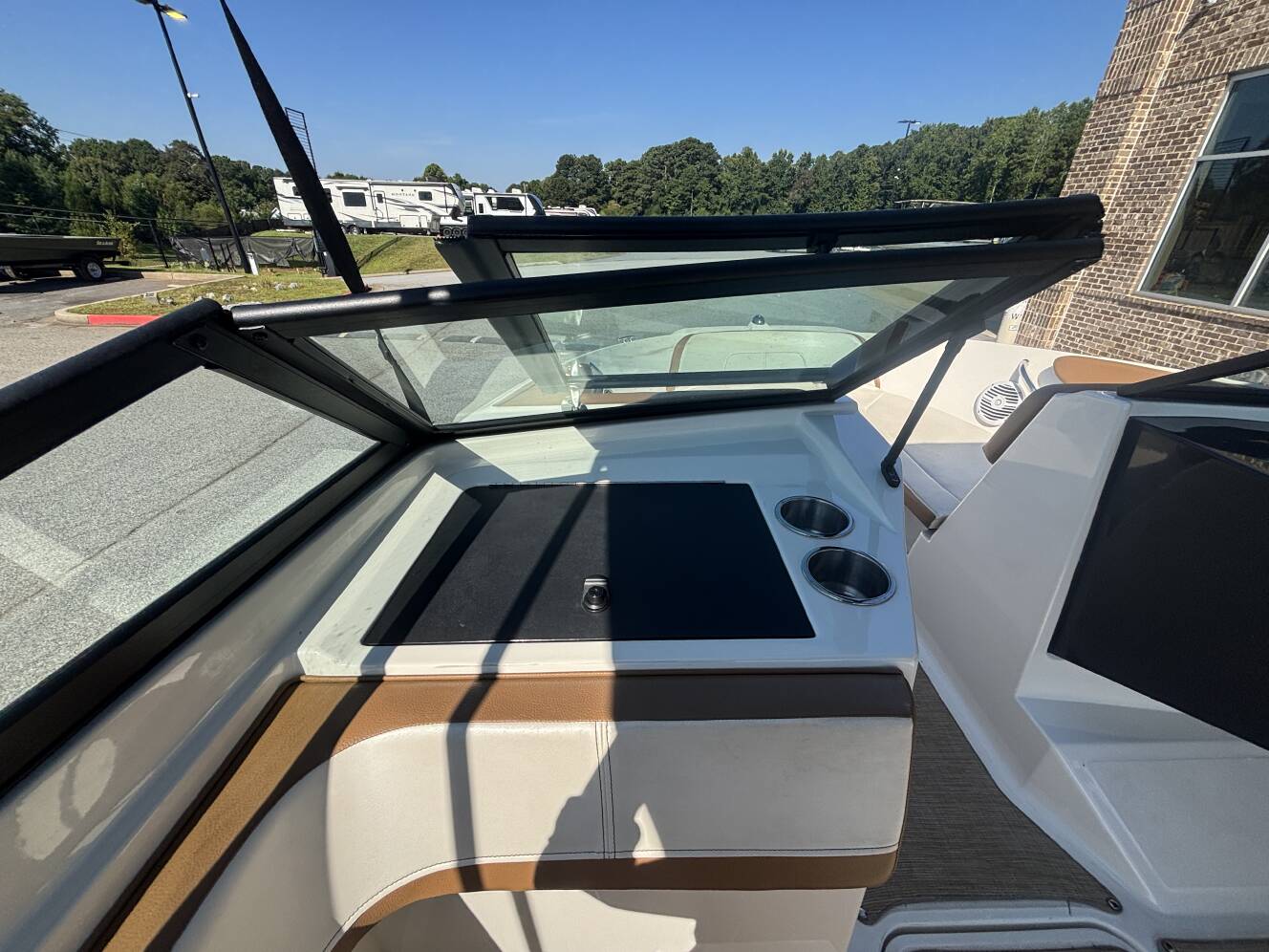 A photo of this 2018 Sea Ray 210 SPX w/MerCruiser 4.5L - 250HP Engine and Trailer