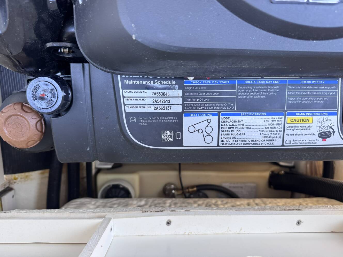 A photo of this 2018 Sea Ray 210 SPX w/MerCruiser 4.5L - 250HP Engine and Trailer