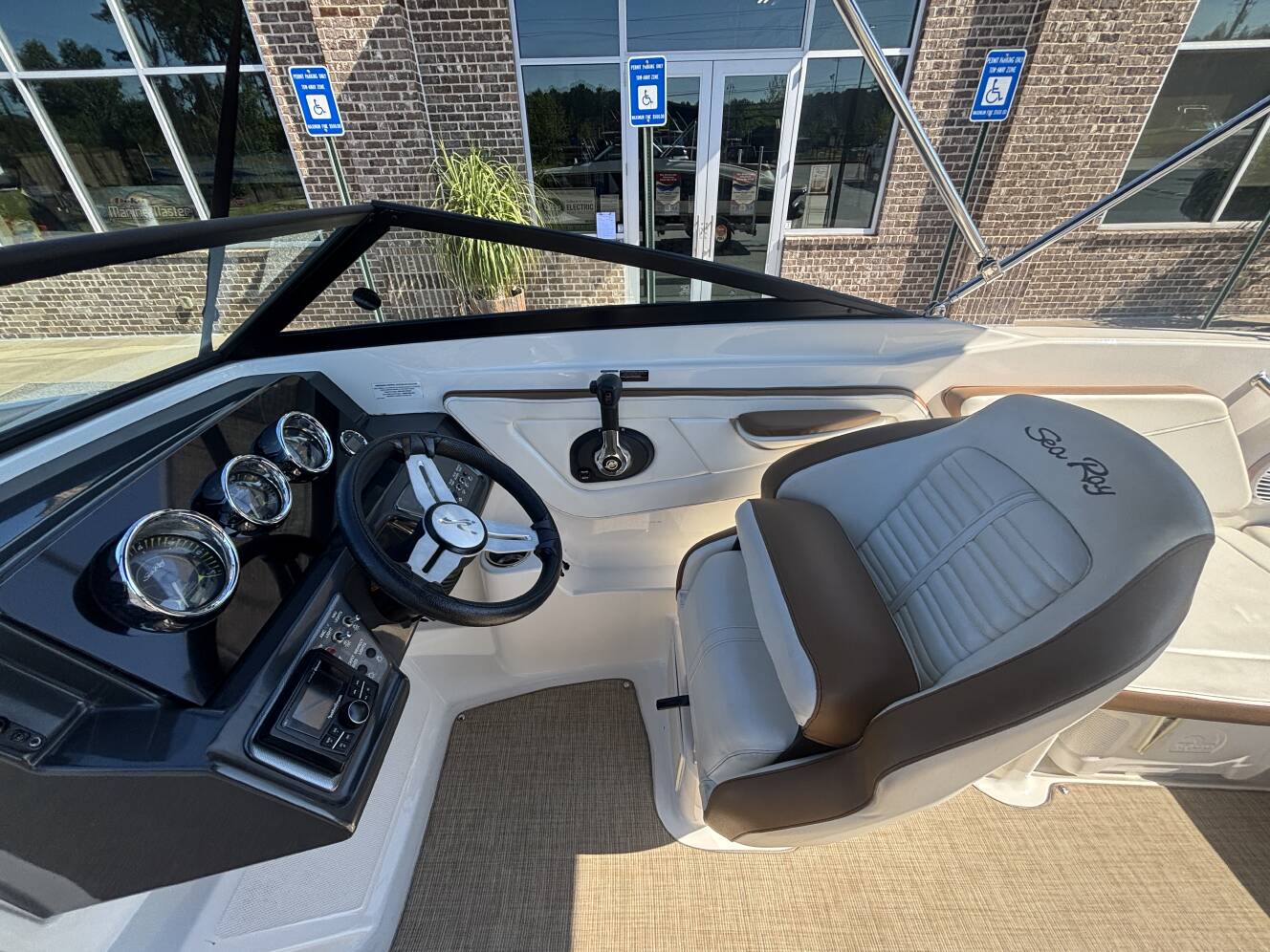 A photo of this 2018 Sea Ray 210 SPX w/MerCruiser 4.5L - 250HP Engine and Trailer