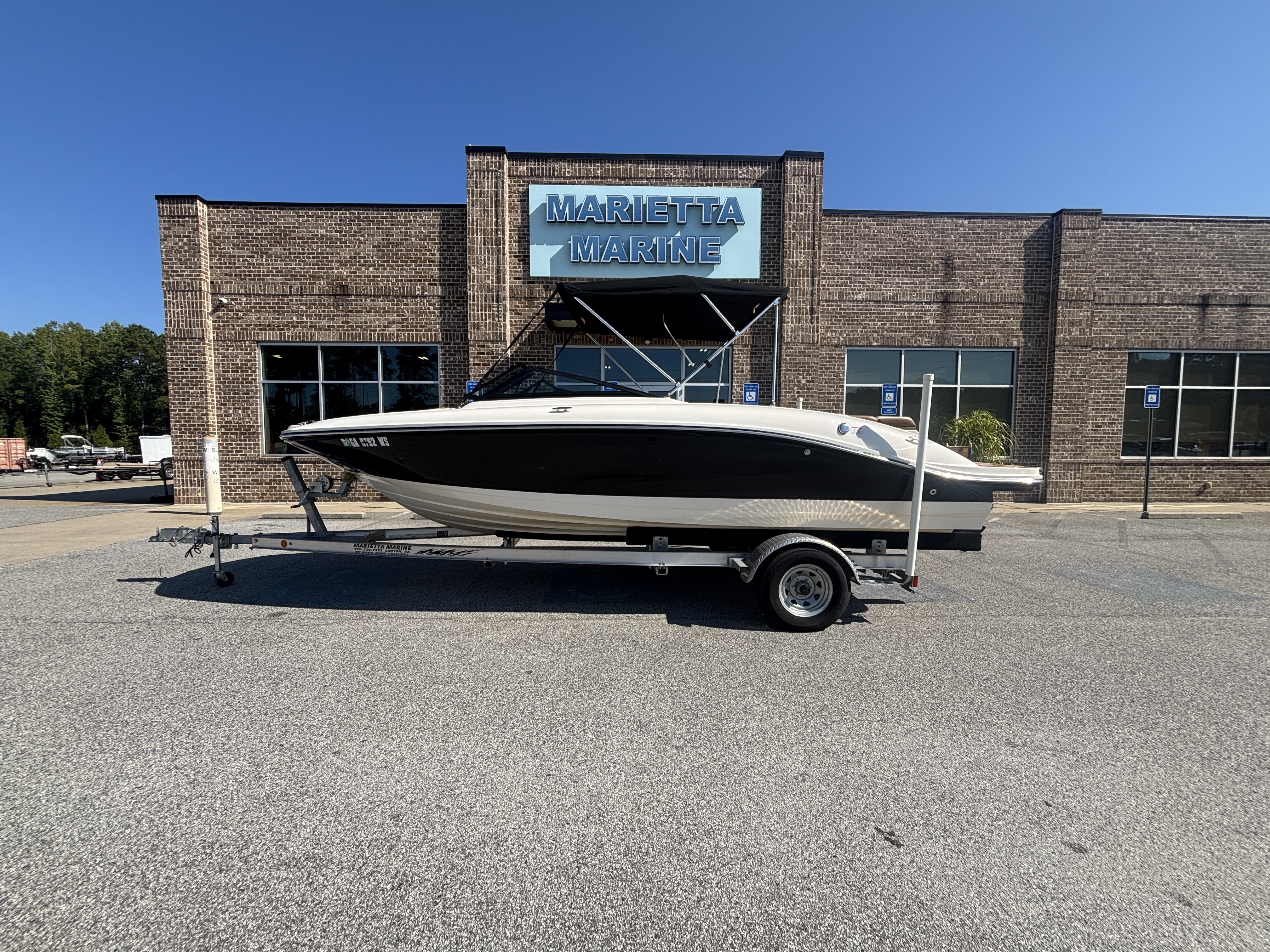 2018 Sea Ray 210 SPX w/MerCruiser 4.5L - 250HP Engine and Trailer 230 OUTBOARD in acworth GA