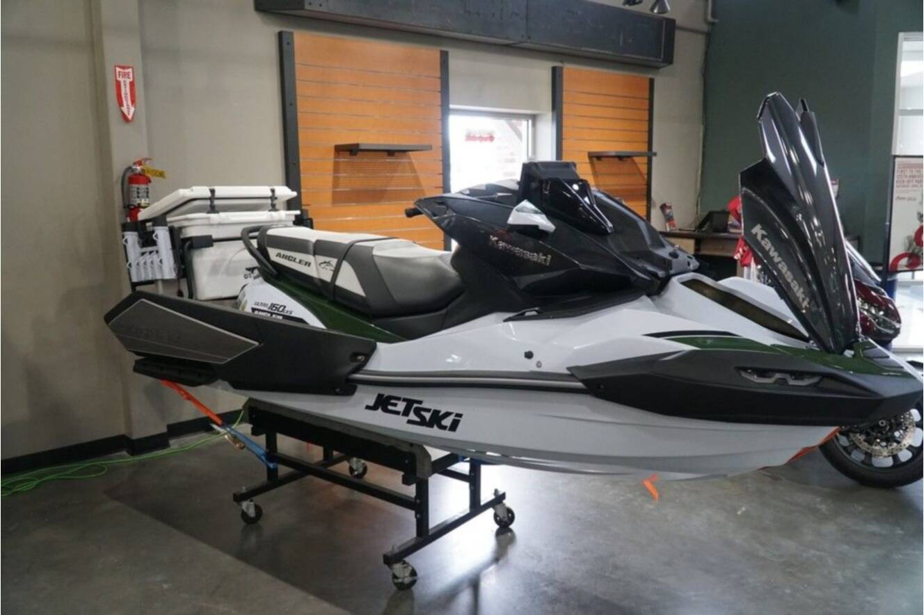 A photo of this 2025 Kawasaki Ultra® 160LX-S Angler