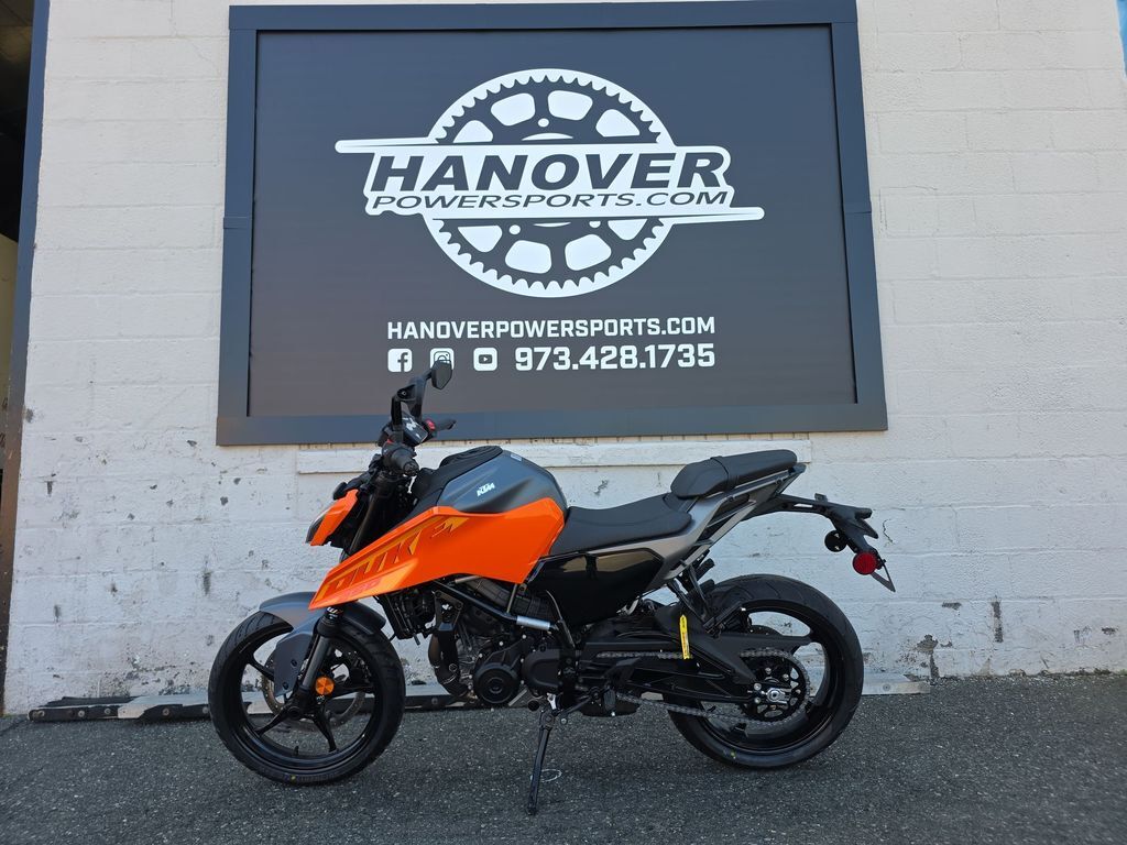 2024 KTM 250 Duke 250 in East Hanover, NJ
