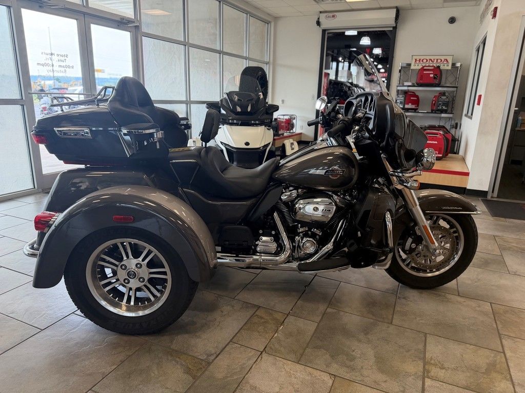 2023 Harley-Davidson® FLHTCUTG - Tri Glide® Ultra ULTRA CLASSIC in Russellville, AR
