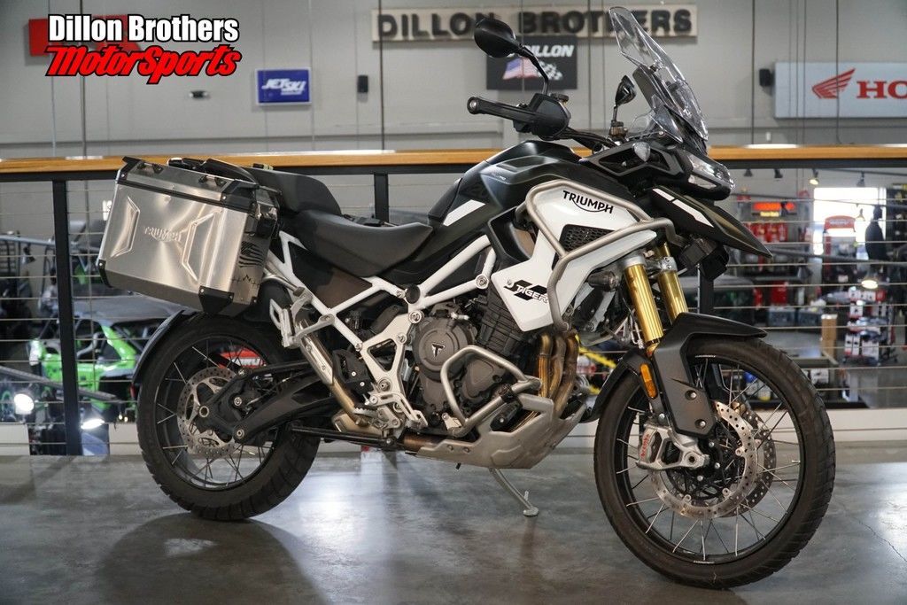 2023 Triumph Tiger 1200 Rally Pro Matte Khaki Green RALLY PRO in Omaha, NE
