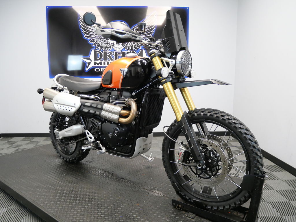2025 Triumph Scrambler 1200 XE Baja Orange / Phantom Black XE in Austin, TX