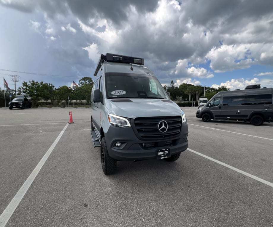 2027 Winnebago REVEL BMB44E-2.5-1 in fort myers FL