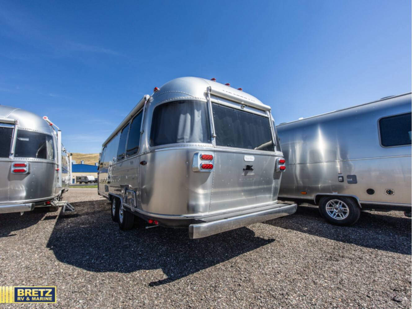 A photo of this 2026 Airstream Flying Cloud 25FB