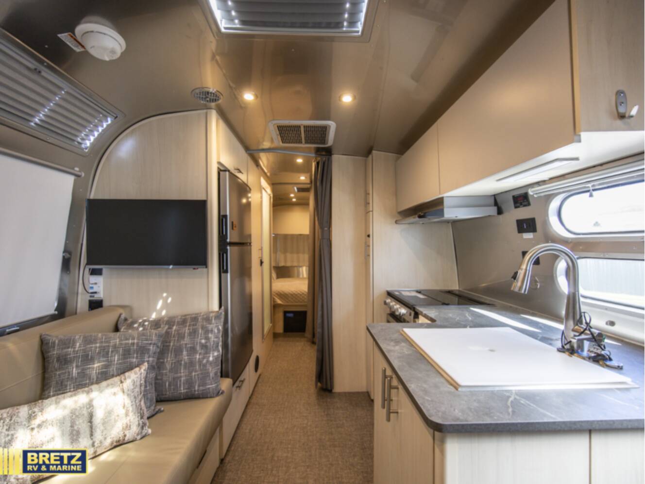 A photo of this 2026 Airstream Flying Cloud 25FB