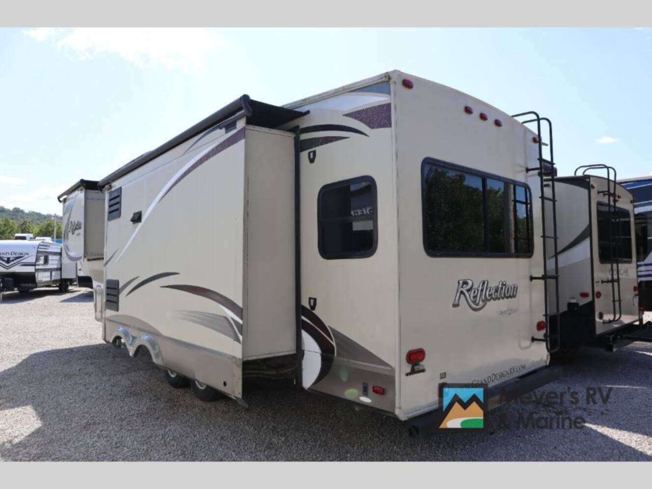 A photo of this 2014 Grand Design Reflection 303RLS