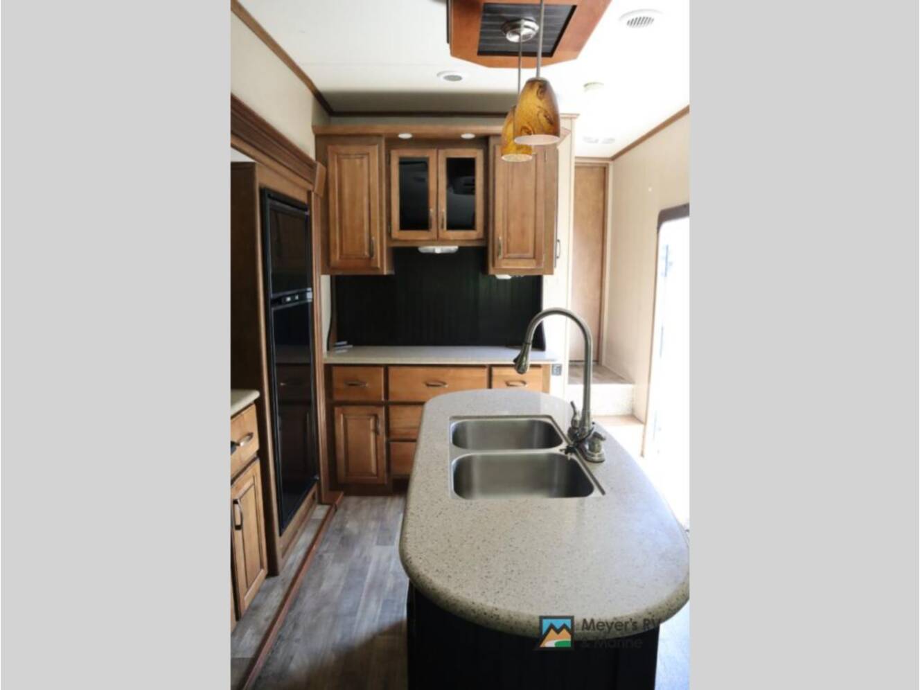 A photo of this 2014 Grand Design Reflection 303RLS