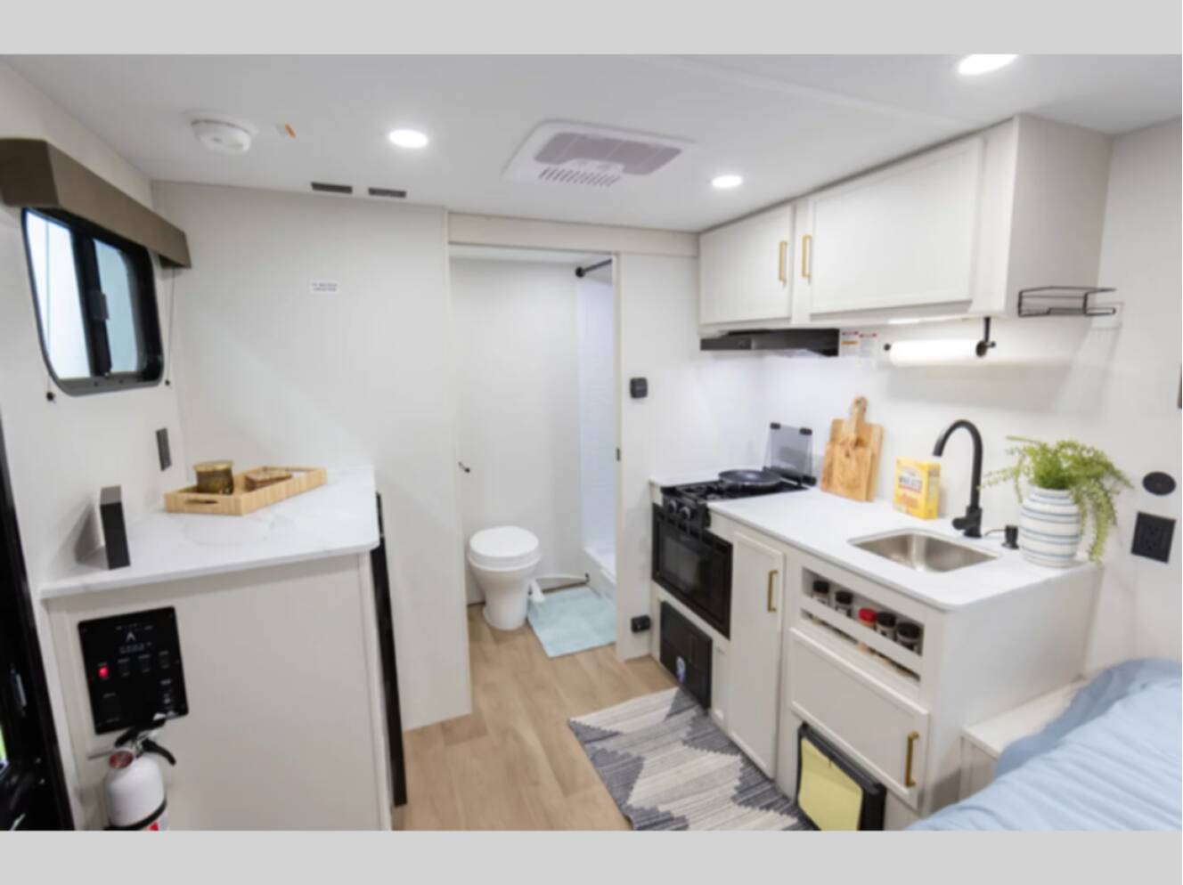 A photo of this 2027 Grand Design Transcend Lite 121RBL