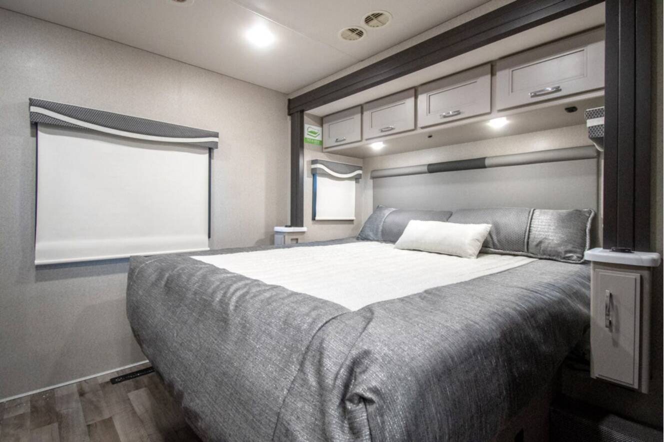 A photo of this 2026 Thor Motor Coach Pasadena 38FX
