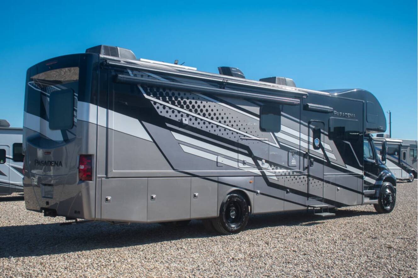 A photo of this 2026 Thor Motor Coach Pasadena 38FX