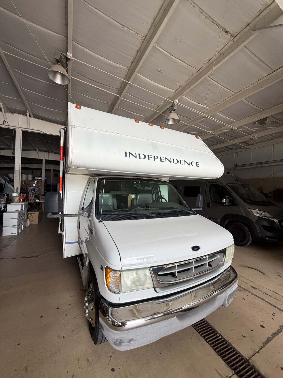 2002 Gulf Stream Conquest Independence Rear Bed/Bath RV