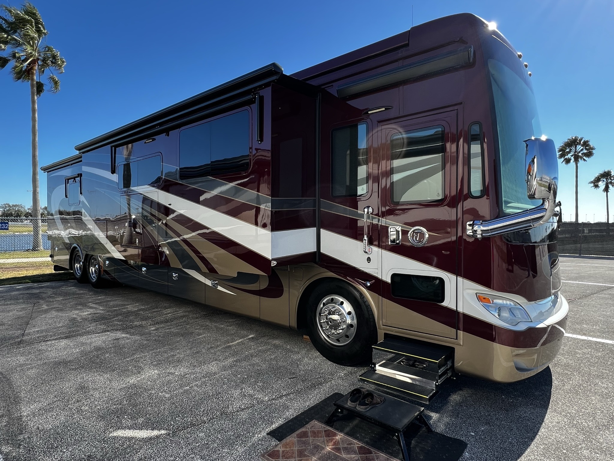 2018 Tiffin Motorhomes ALLEGRO BUS 45 OPP RV