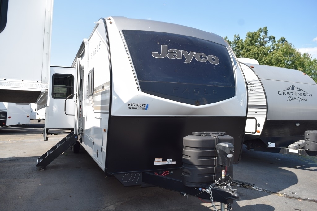 2027 Jayco Eagle 312BHOK in south windsor CT
