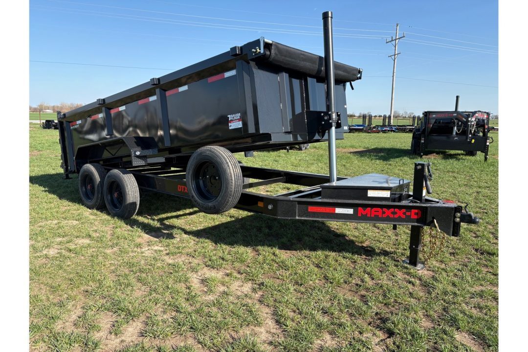 2026 MAXX-D 83X16 TANDEM 16K DUMP W/ 3' WALLS & TELESCOPIC HOIST in Diamond, MO