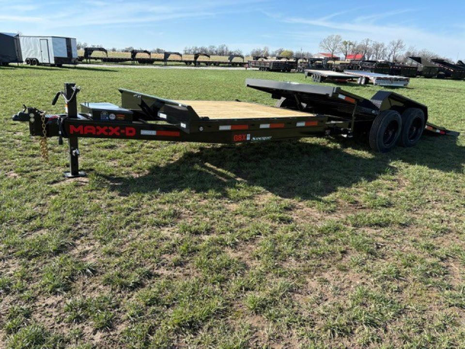 2026 MAXX-D 83X24 TANDEM 17.5K TILT-N-GO W/ 8' STATIONARY DECK & 16 in Diamond, MO