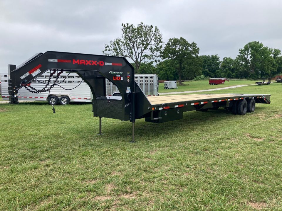 2027 MAXX-D 102X36 TANDEM 40K GN W/ HYDROJACKS, MAX RAMPS & DISC BR in Billings, MO