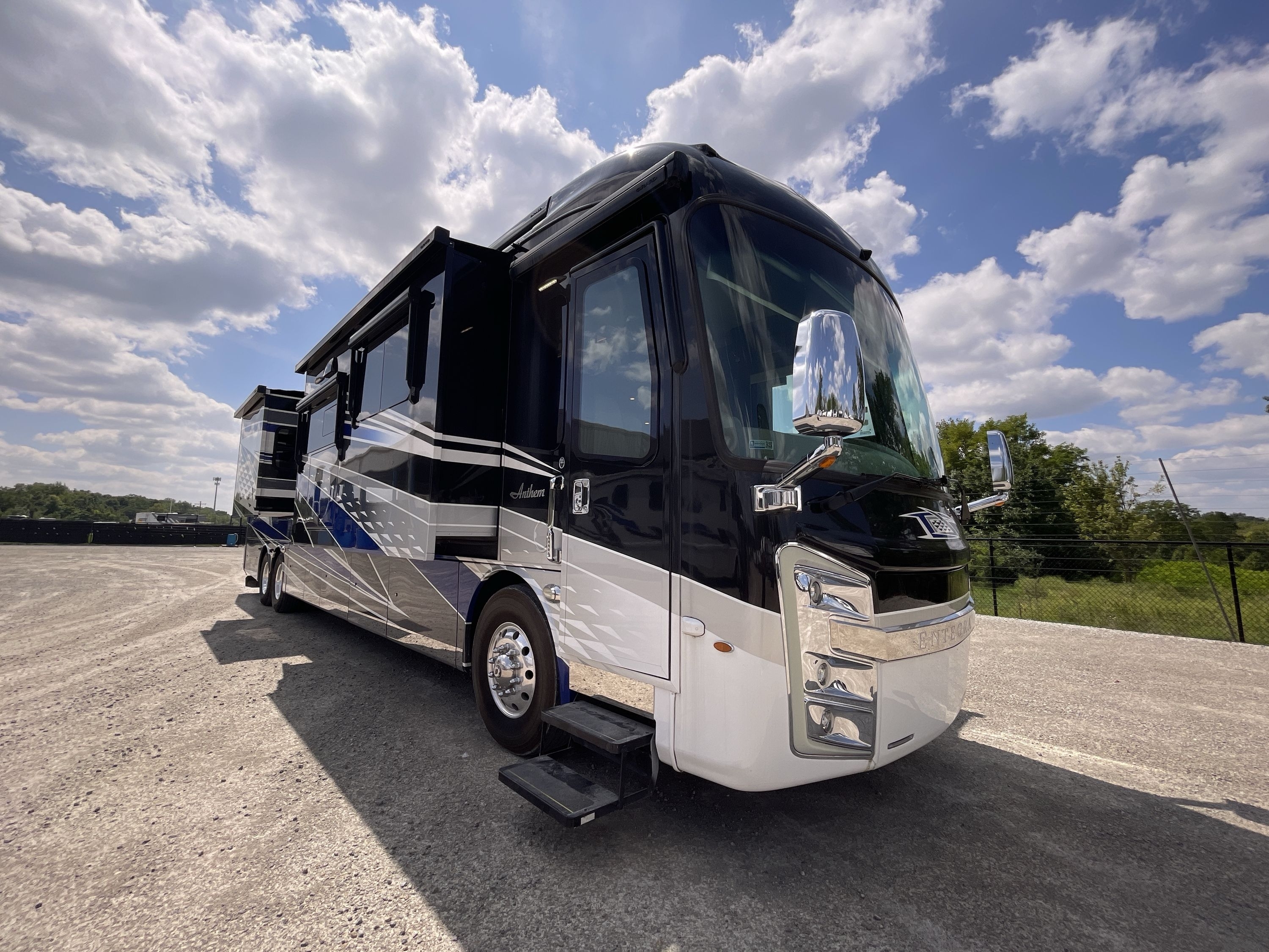 2022 Entegra Coach ANTHEM 44D in huber heights OH