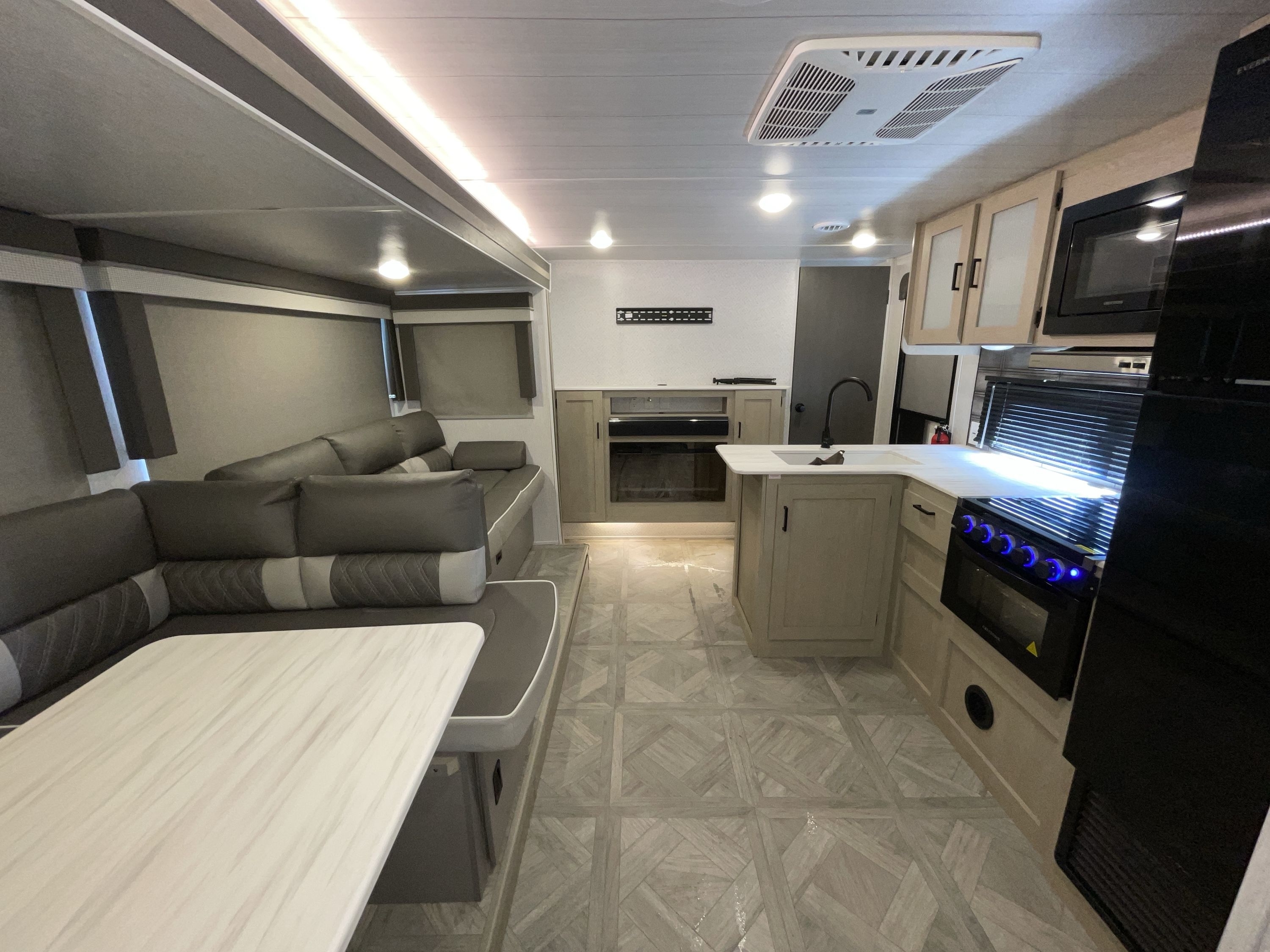 2023 Forest River SALEM CRUISE LITE 28VBXL in akron OH
