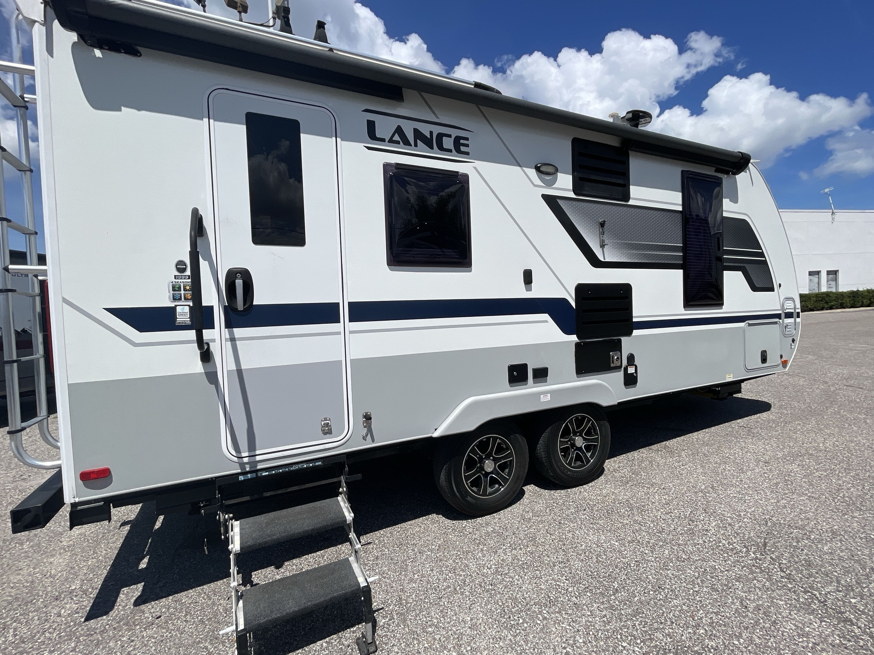 2022 Lance LANCE 1995 in holiday FL