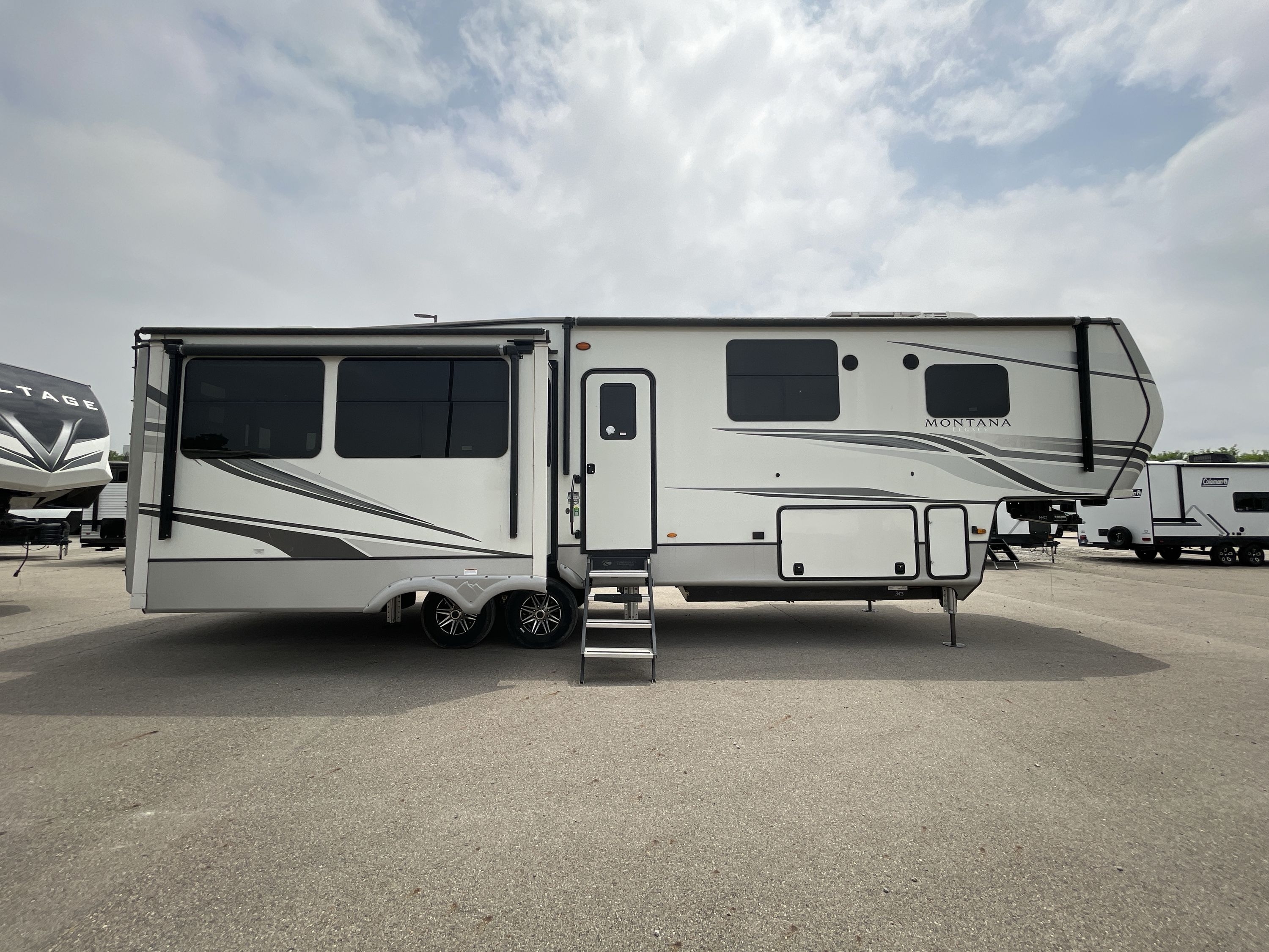 2022 Keystone MONTANA 3231CK in huber heights OH