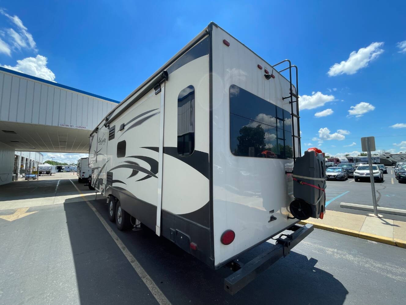 A photo of this 2017 Heartland BIG COUNTRY 3150RL