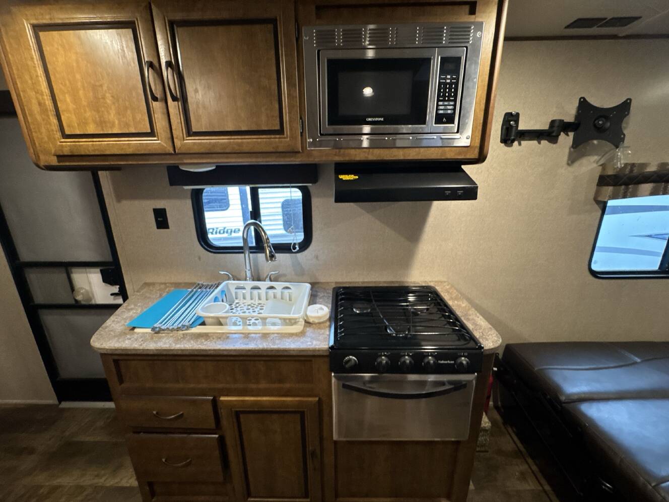 A photo of this 2018 Crossroads Z-1 248RR