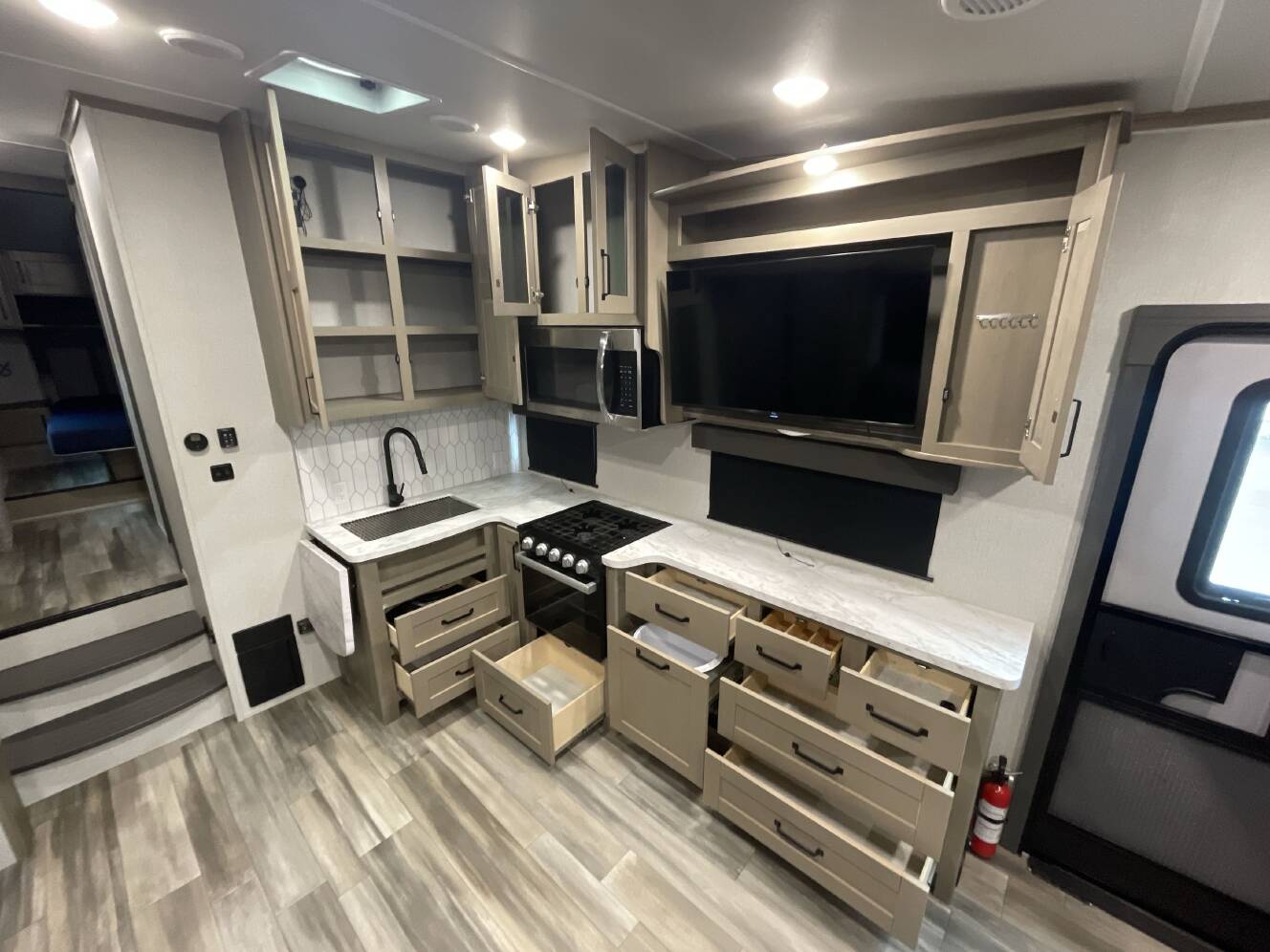 A photo of this 2024 Grand Design REFLECTION 150 SERIES 260RD