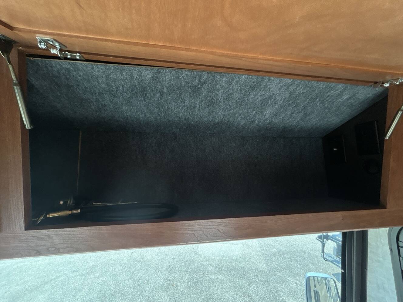 A photo of this 2015 Itasca SOLEI 36G
