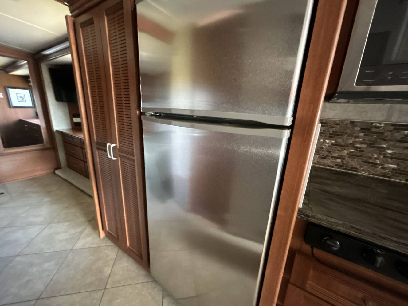 A photo of this 2015 Itasca SOLEI 36G