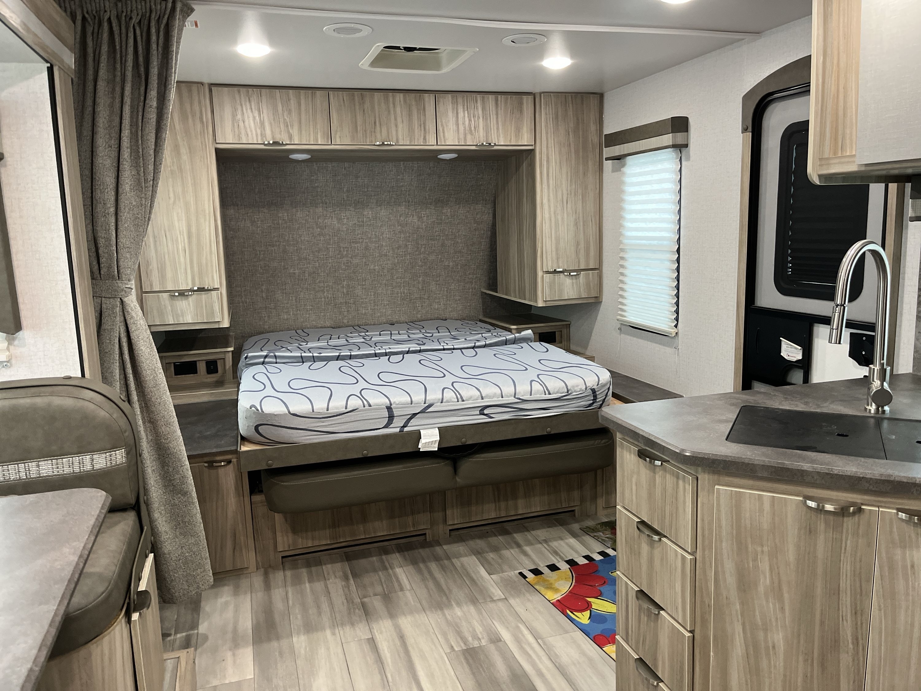 2022 Winnebago MINNIE 2201MB in branson MO
