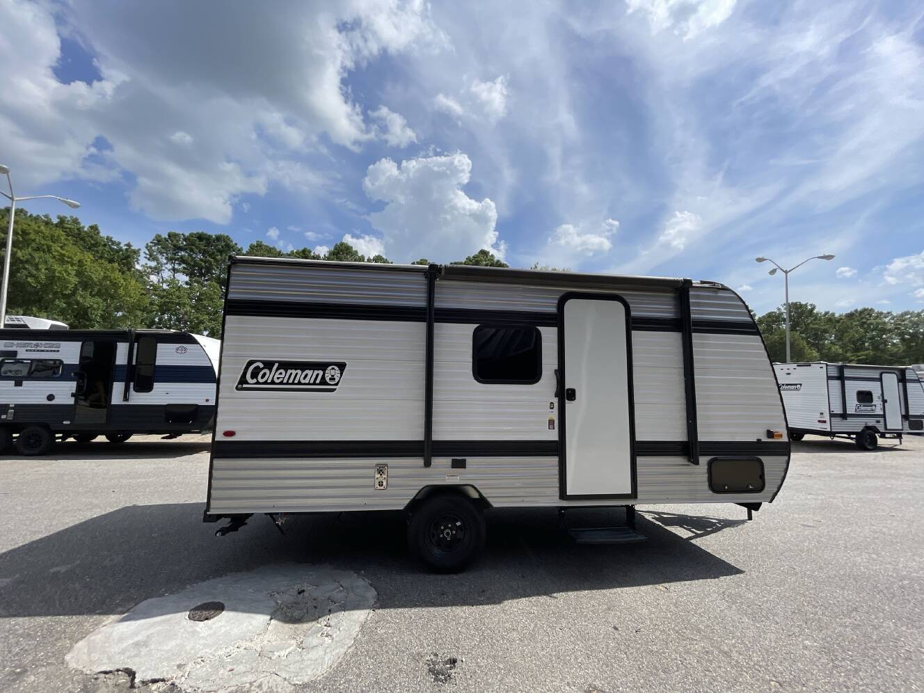 A photo of this 2025 Keystone COLEMAN 17B