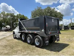 2016 PETERBILT 382