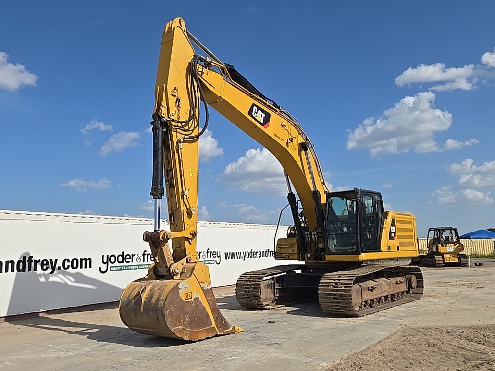 2019 CAT 336 in North Baltimore, OH