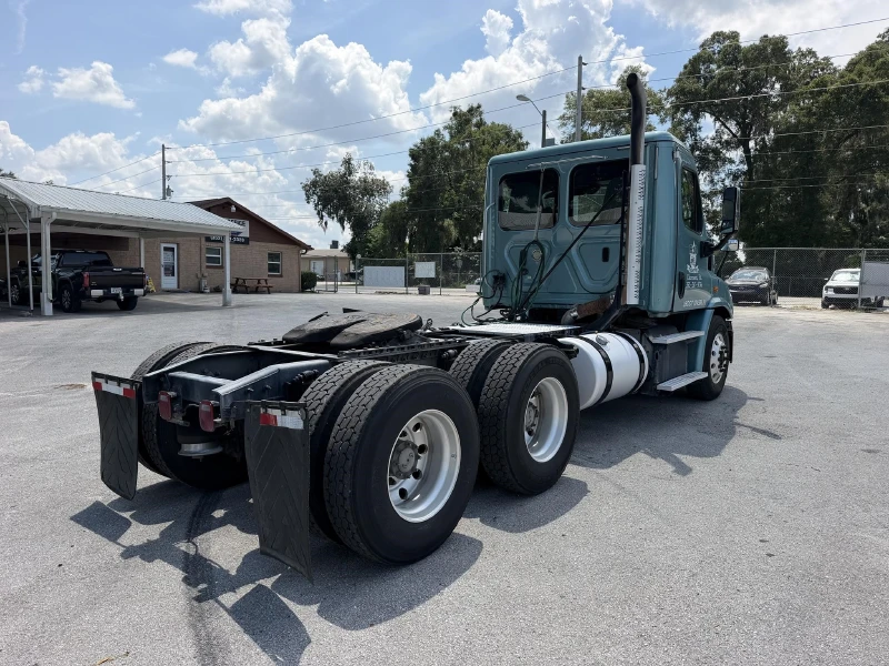 2018 FREIGHTLINER CASCADIA 125