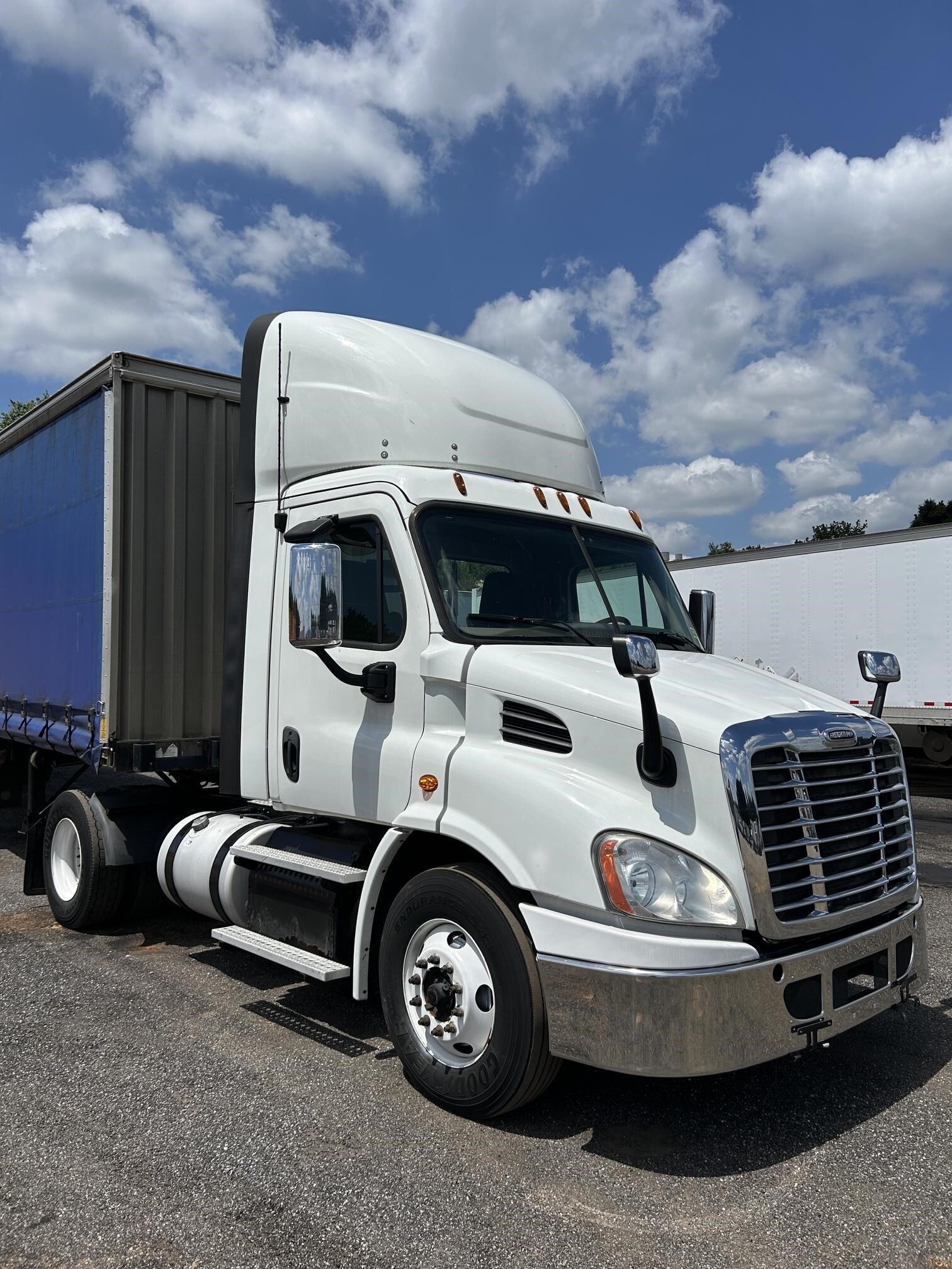 2018 FREIGHTLINER CASCADIA 113 in Atlanta, GA
