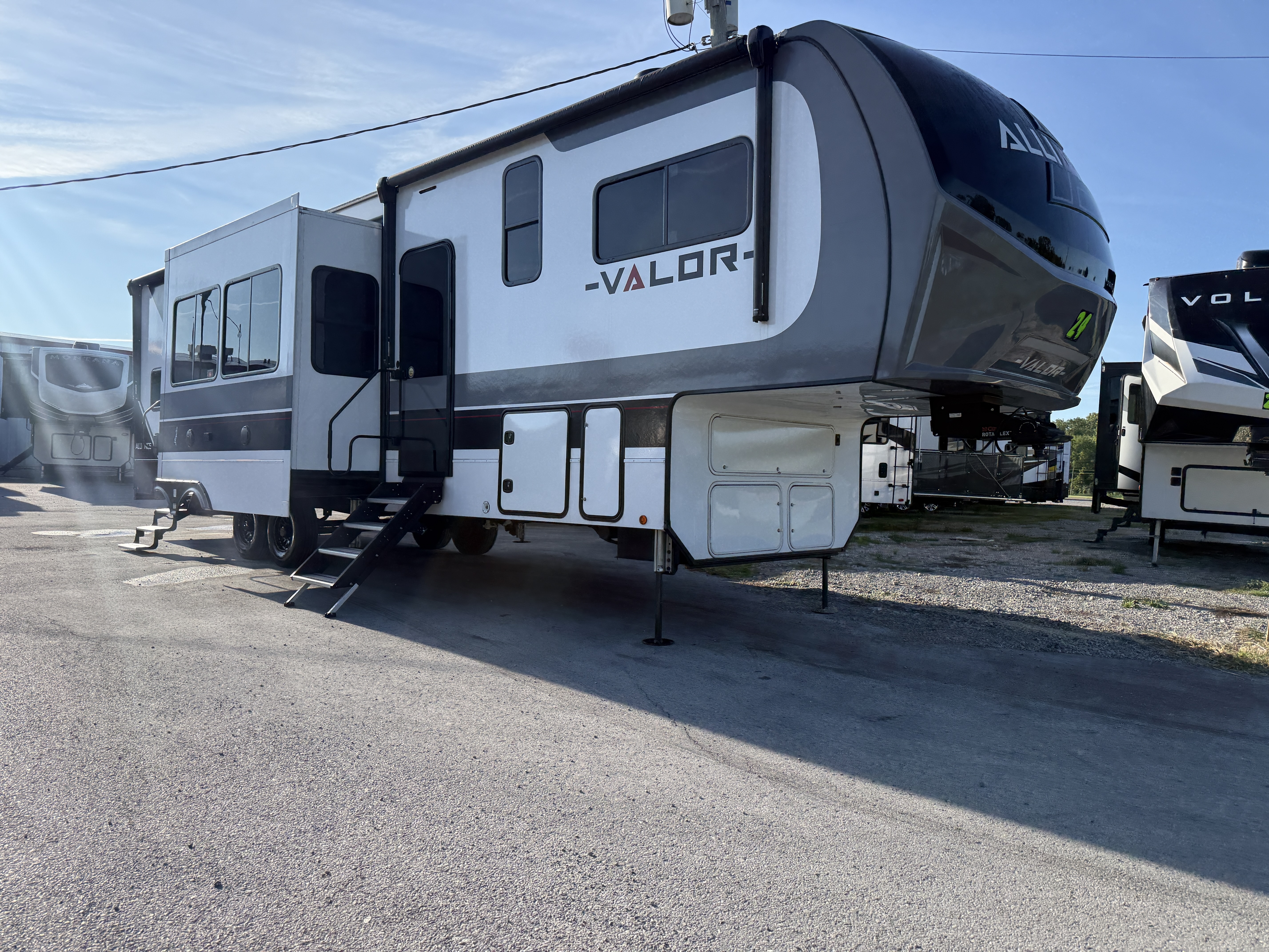 2024 Alliance Rv VALOR 36V11 in findlay OH