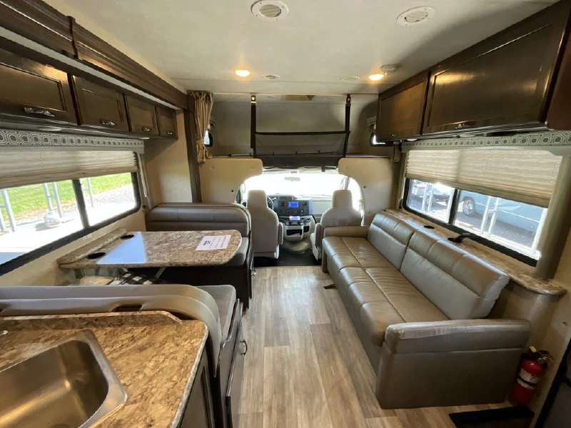 2018 THOR MOTOR COACH FOUR WINDS 28Z