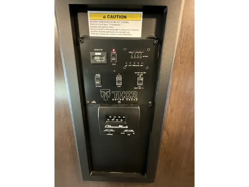 2018 THOR MOTOR COACH FOUR WINDS 28Z