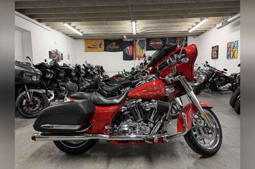 2007 Harley-Davidson ROAD KING CVO in miami FL