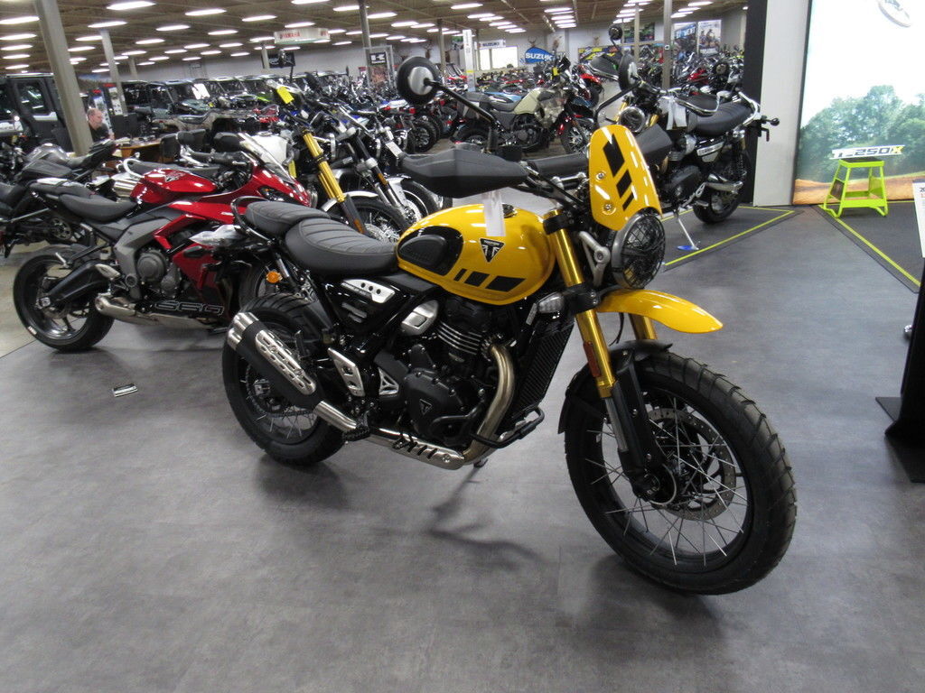2026 Triumph Scrambler 400 XC Racing Yellow 400 XC in Romney, WV