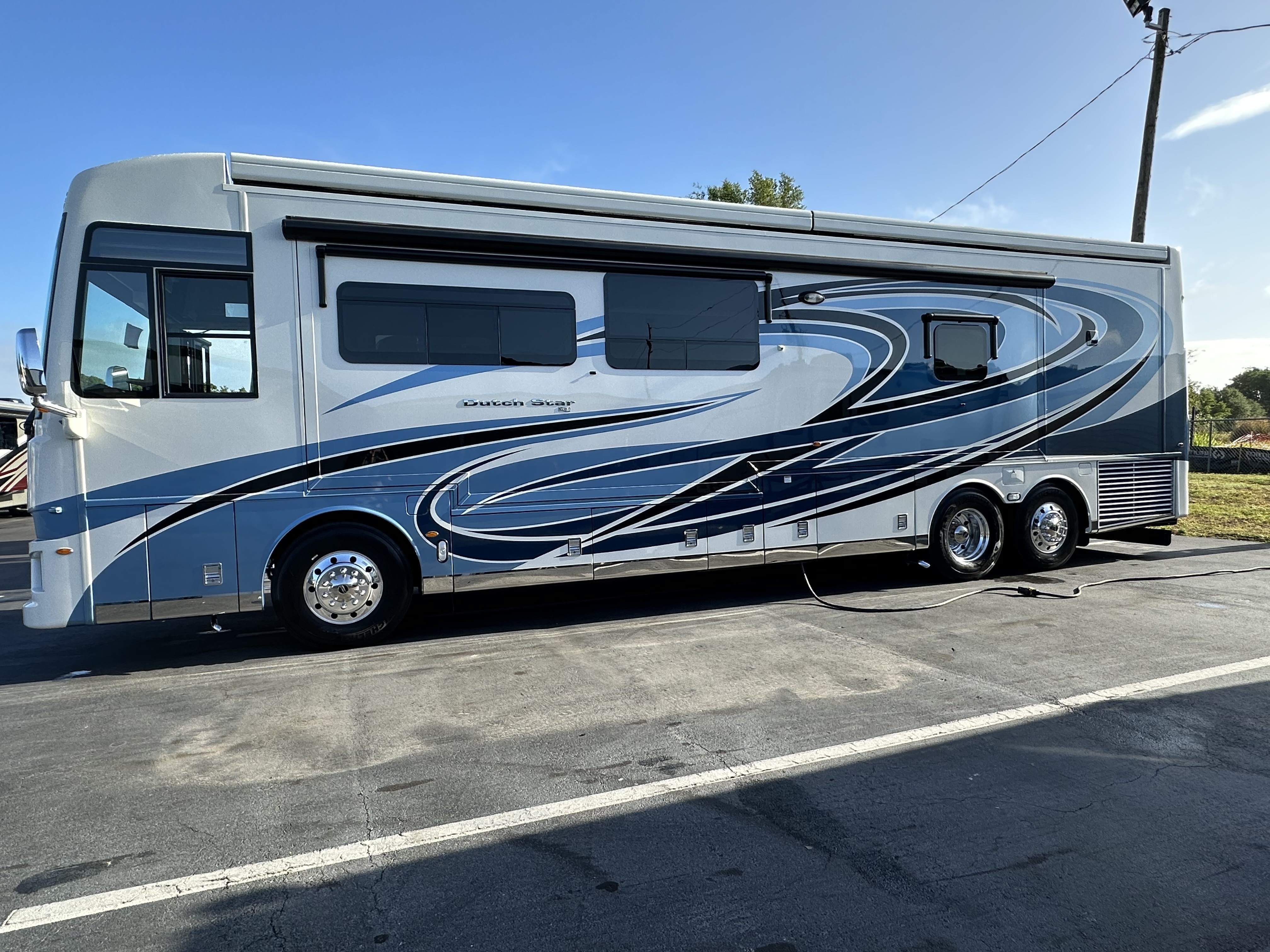 2022 Newmar DUTCH STAR 4081 RV