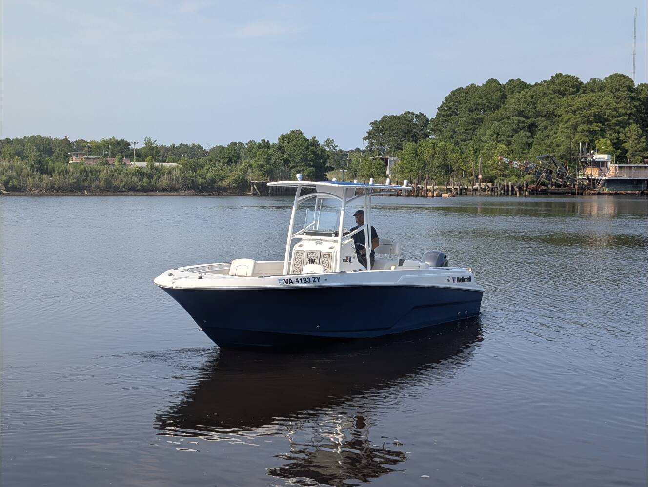 A photo of this 2021 Wellcraft FISHERMAN 228