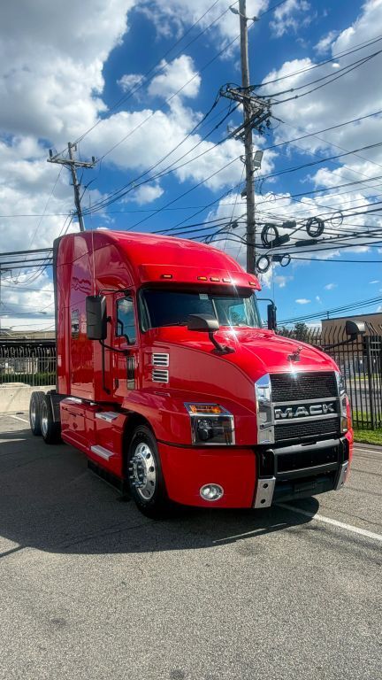 2019 Mack Anthem in Linden, NJ